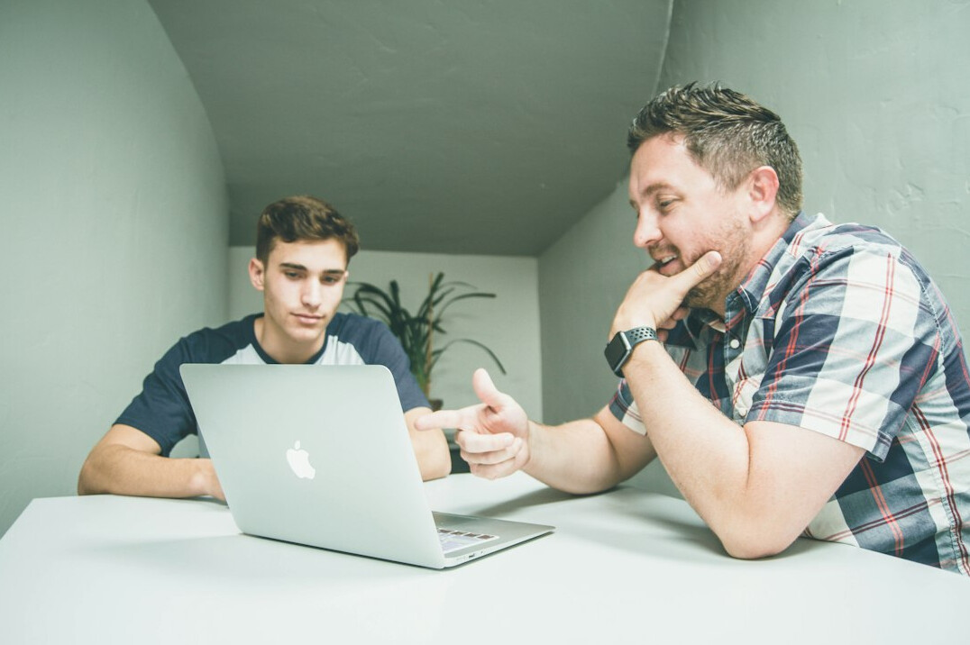 mentor guiding student discussion